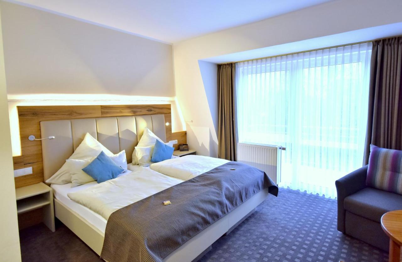 Hotel & Restaurant Zum Deutschen Hause Kirchhatten Екстер'єр фото