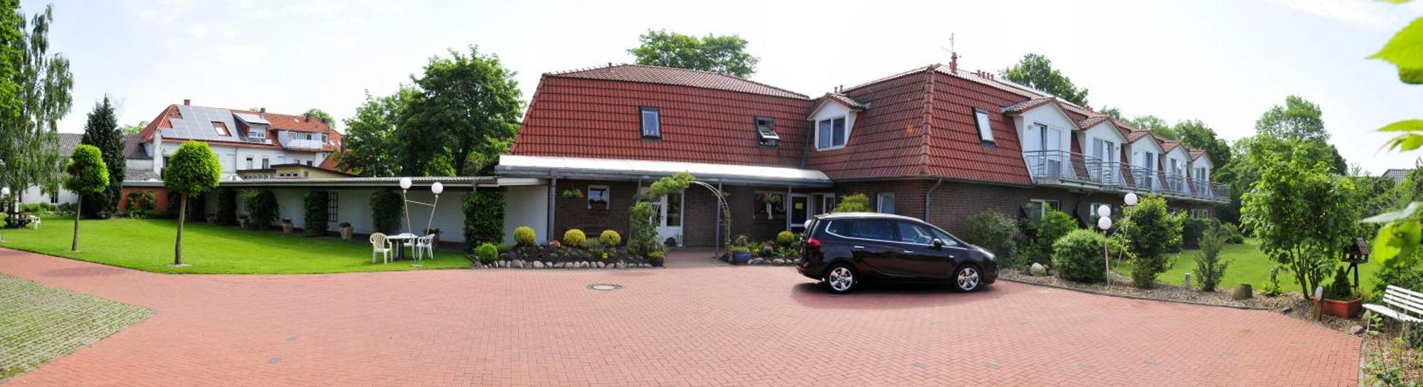 Hotel & Restaurant Zum Deutschen Hause Kirchhatten Екстер'єр фото