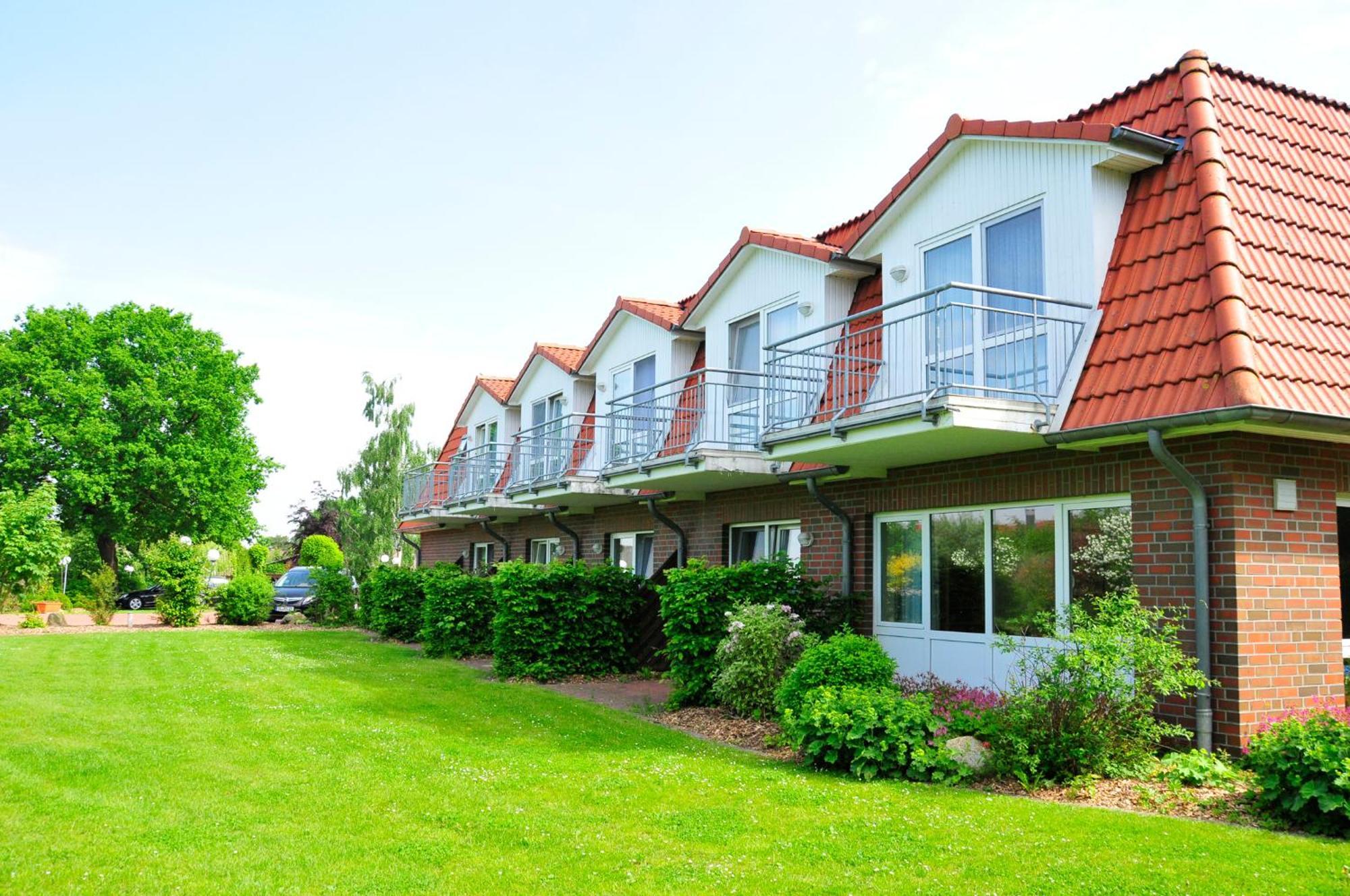 Hotel & Restaurant Zum Deutschen Hause Kirchhatten Екстер'єр фото